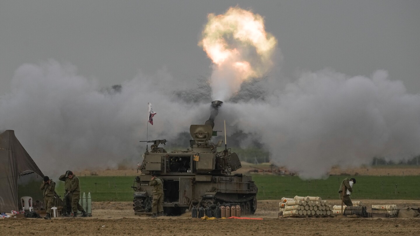"Israel-Hamas Conflict Intensifies with Israeli Tanks Advancing into Khan Younis"