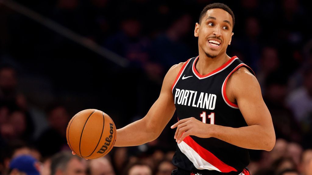 Featured image for Knicks Sign Malcolm Brogdon on One-Year Deal