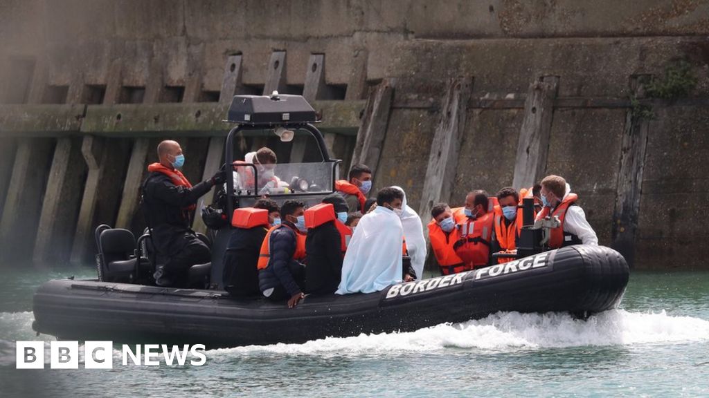 Featured image for "Sunak's Last Opportunity: The Rwanda Bill Rebellion and Migration Plans"