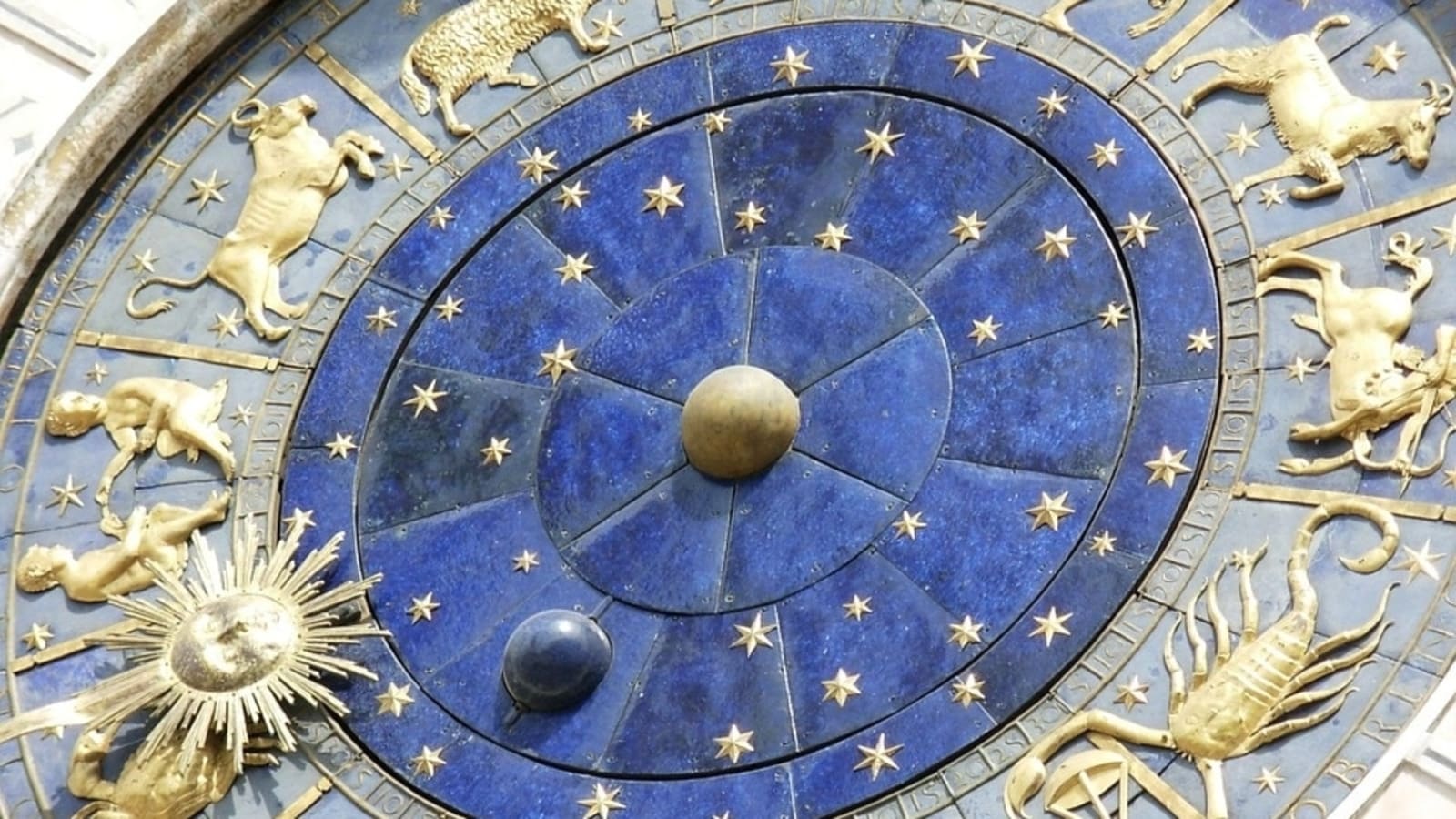 Astrological Predictions for December 3, 2023