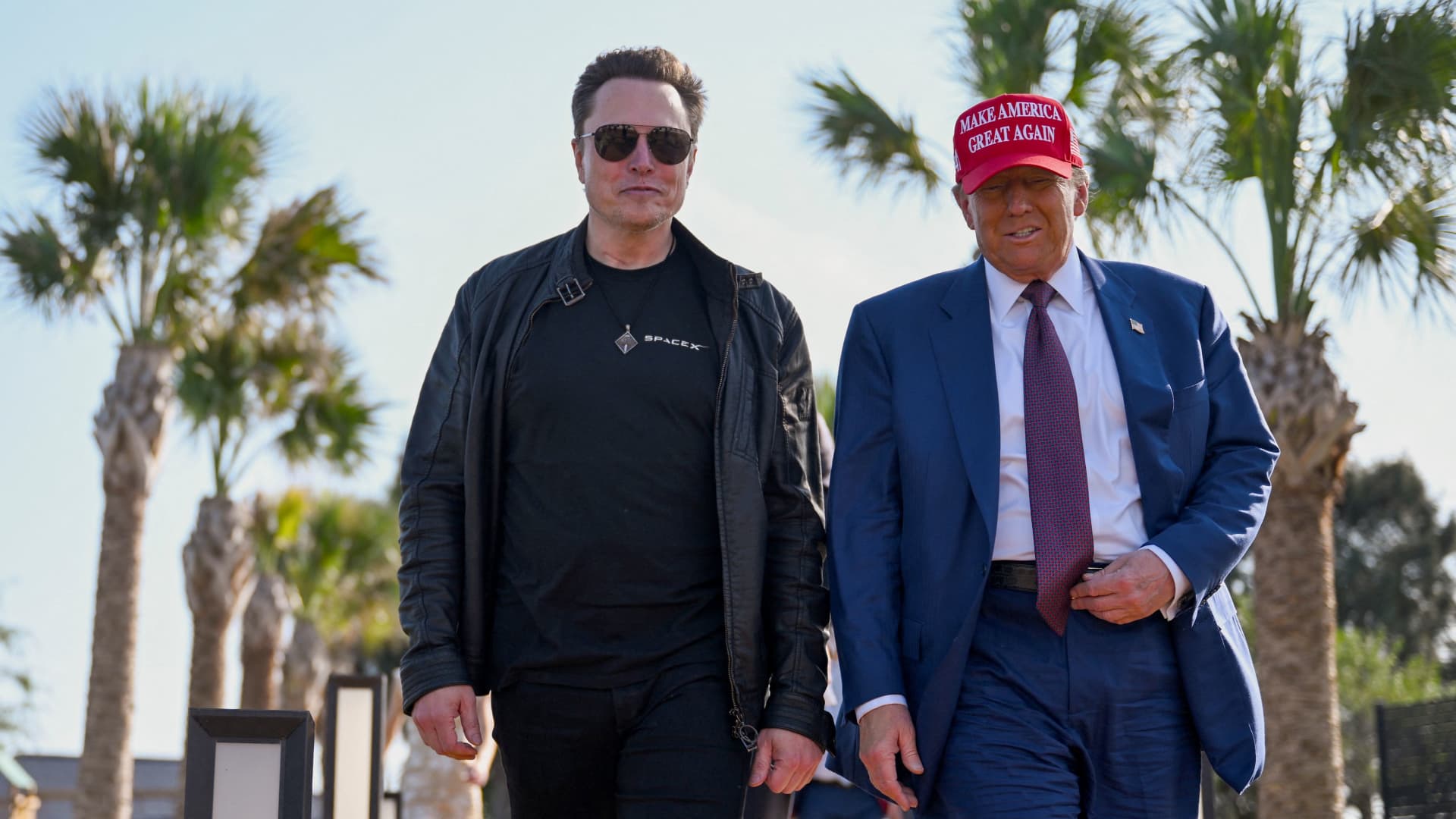 Trump Joins Musk for SpaceX Starship Launch Amid Booster Catch Abandonment
