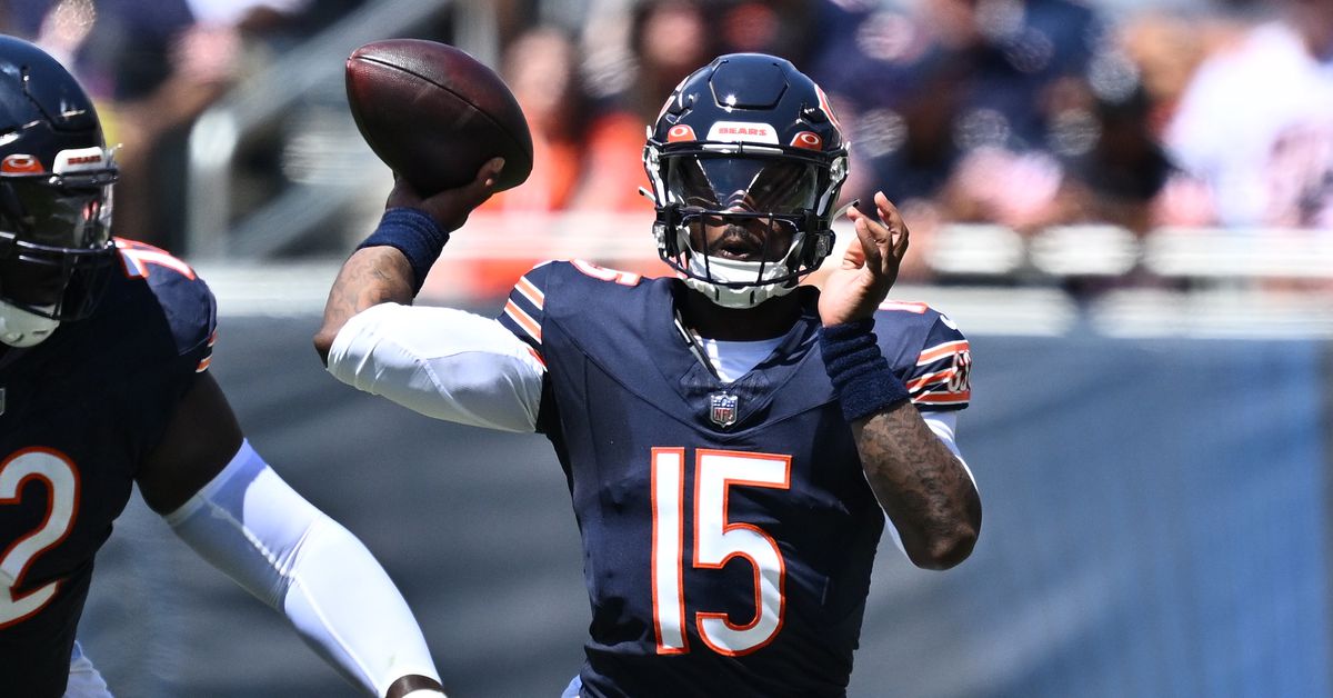 "Chicago Bears Preseason Week 1: Evaluating Rookie Performances, Roster Spots, and Offensive Woes"