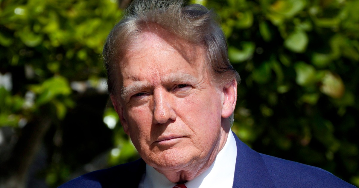 "Trump Requests Delay in Jan. 6 Lawsuits Amid Ongoing Criminal Case"