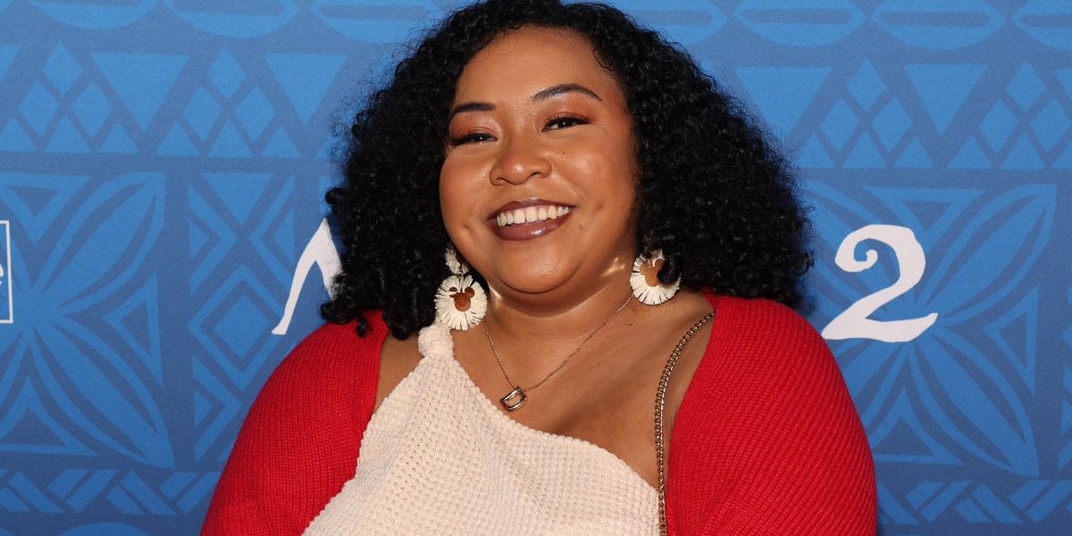 Featured image for Disney Influencer Passes, Trump Tariff Concerns, and Stellantis' Heir's Battle