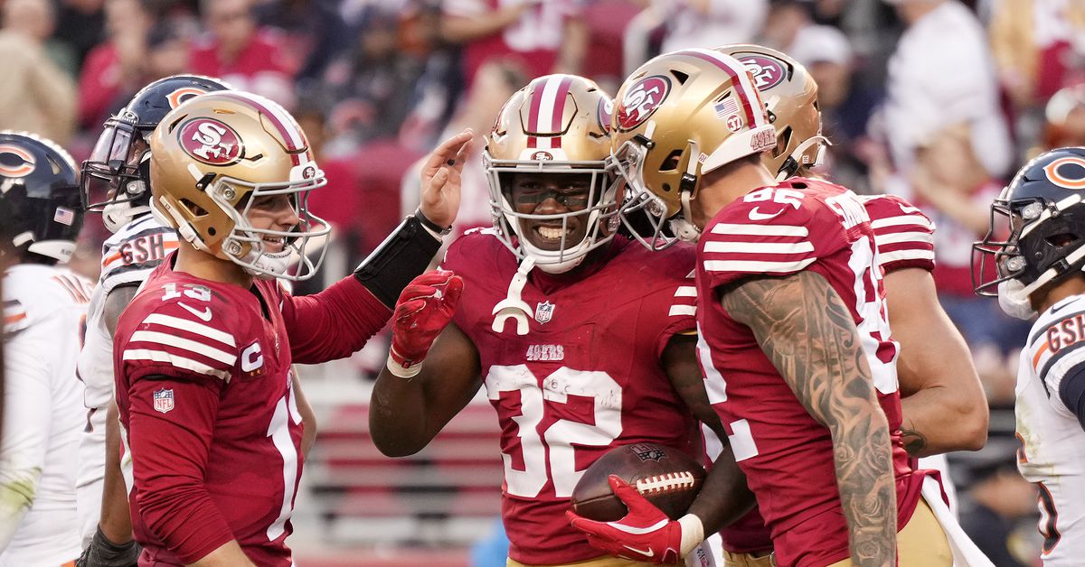 Featured image for 49ers Dominate Bears, Boost Playoff Hopes with Commanding Win