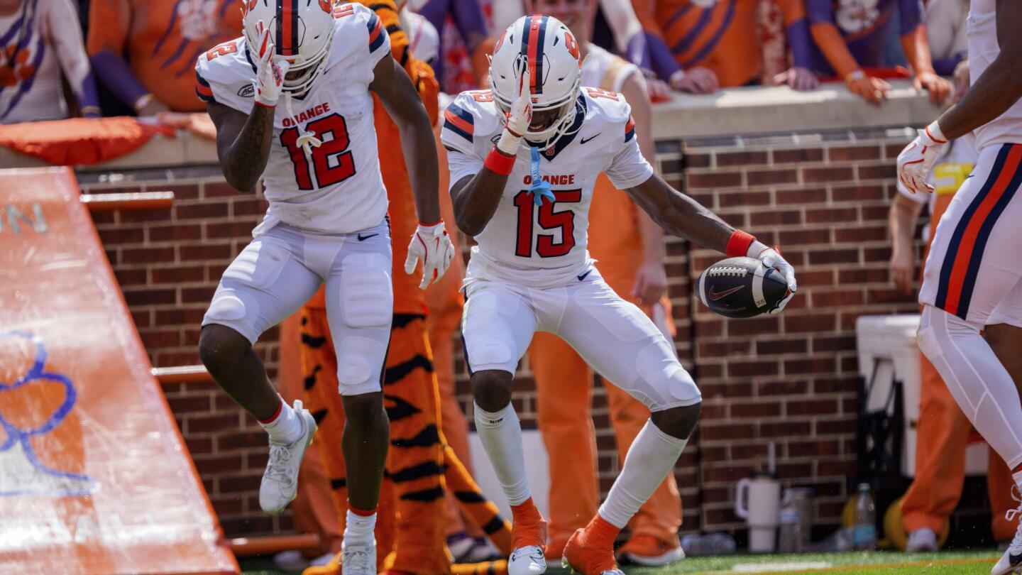 Featured image for Syracuse Upsets Clemson, Dabo Swinney Faces Worst Start