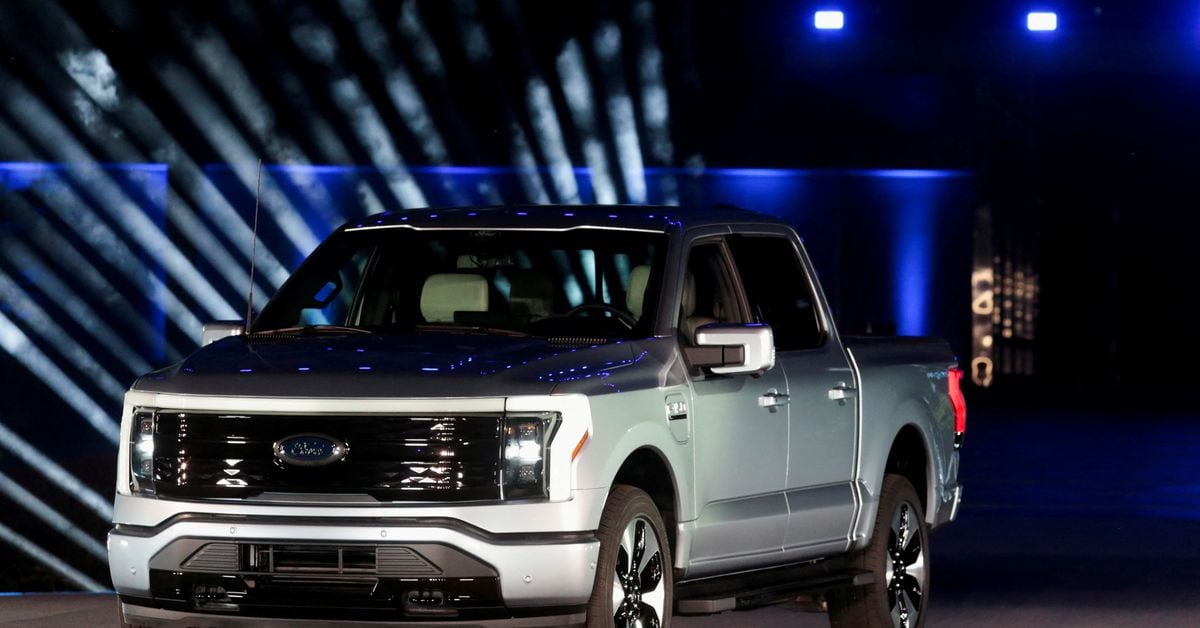 Ford Slashes Prices of F-150 Lightning Trucks in Electric Vehicle Price War