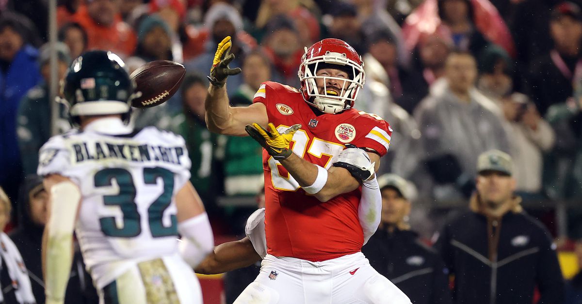 "NFL Power Rankings Week 12: Eagles and Chiefs Lead, but Who Else Rises?"