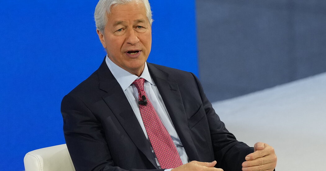 "JPMorgan CEO Jamie Dimon Warns of Economic Threats and High Interest Rates"