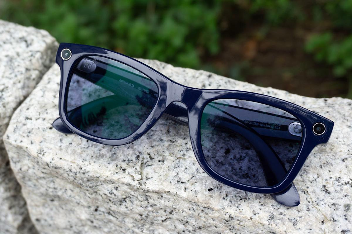 Featured image for Meta's Ray-Ban Display Glasses: Features, Reviews, and U.S. Launch
