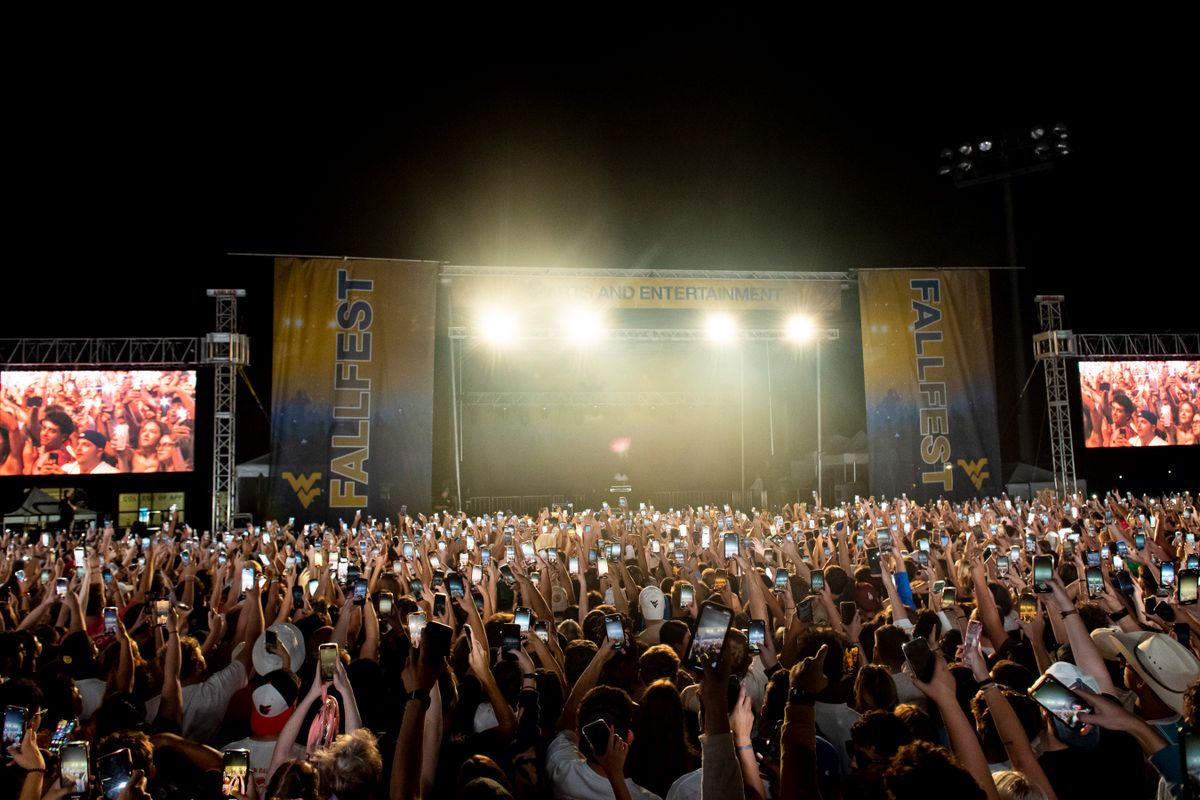 Featured image for WVU FallFest lineup disappoints students with Coi Leray cancellation, but Flo Rida steps in