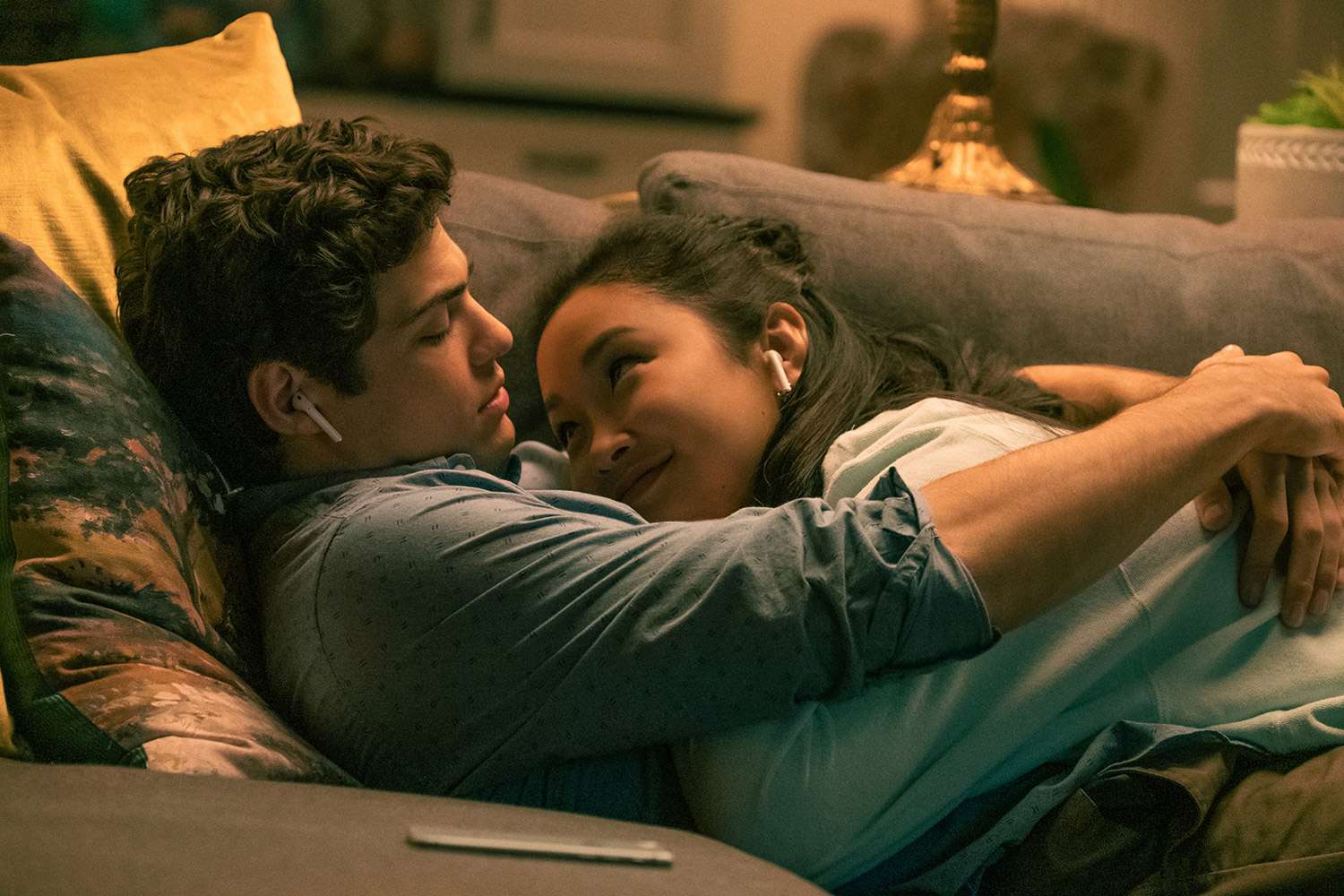 'XO, Kitty' Cast: Relationships, Reactions, and Challenges.