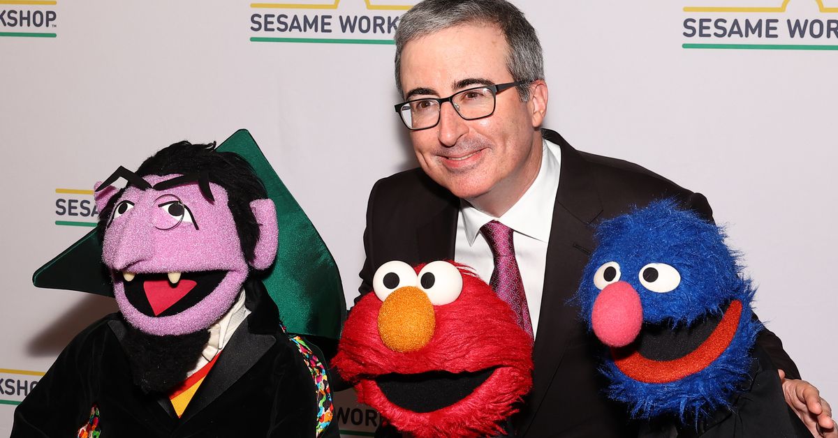 Featured image for Reddit Communities Shift Focus Away from John Oliver as App Shuts Down and Controversial Protests Lead to Closure of r/Place